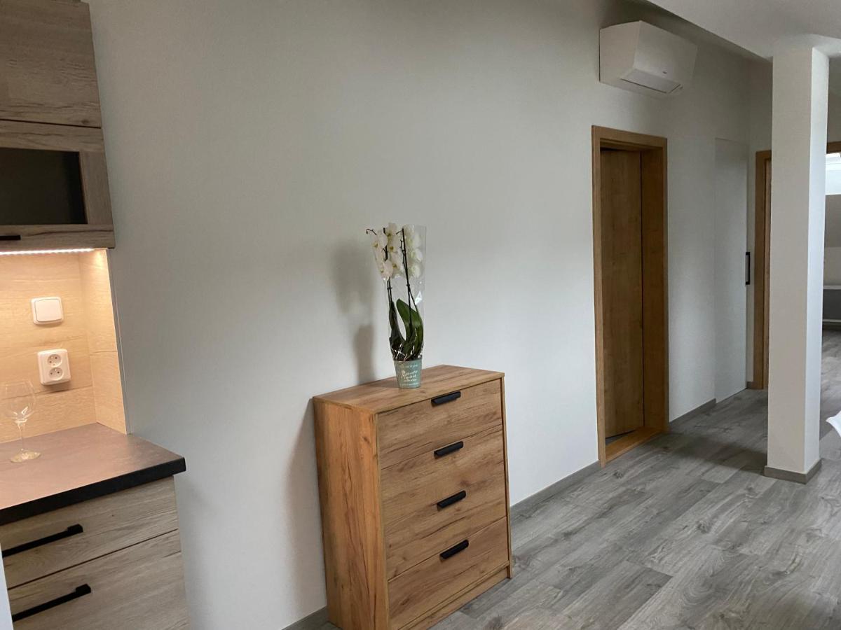 Klicperovo 2Kk Apartman Hradec Králové Kültér fotó