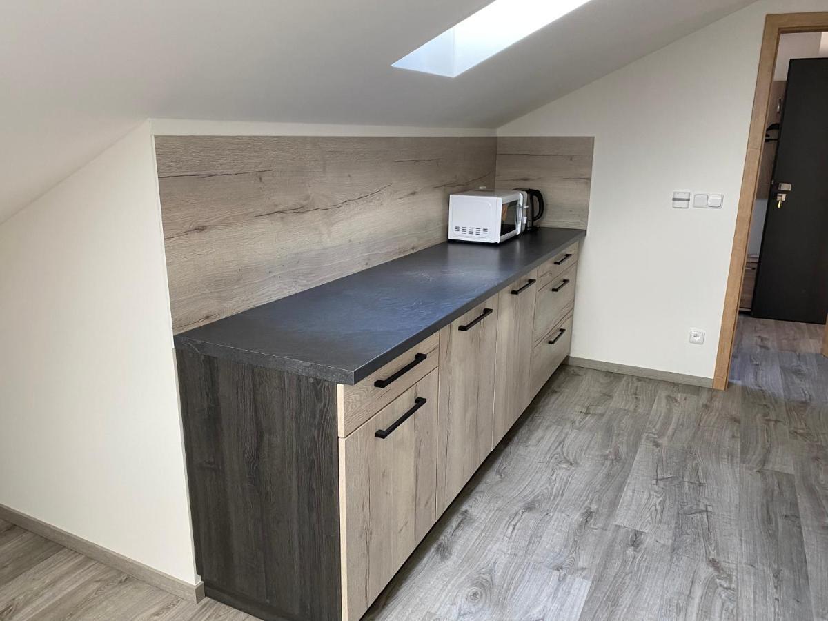 Klicperovo 2Kk Apartman Hradec Králové Kültér fotó