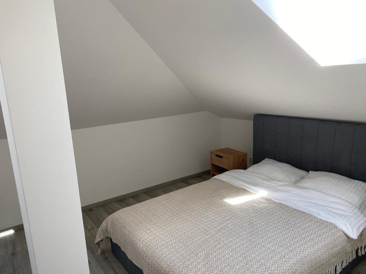 Klicperovo 2Kk Apartman Hradec Králové Kültér fotó
